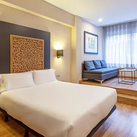 Derby Hotel 4*